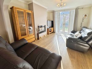 Lounge- click for photo gallery
